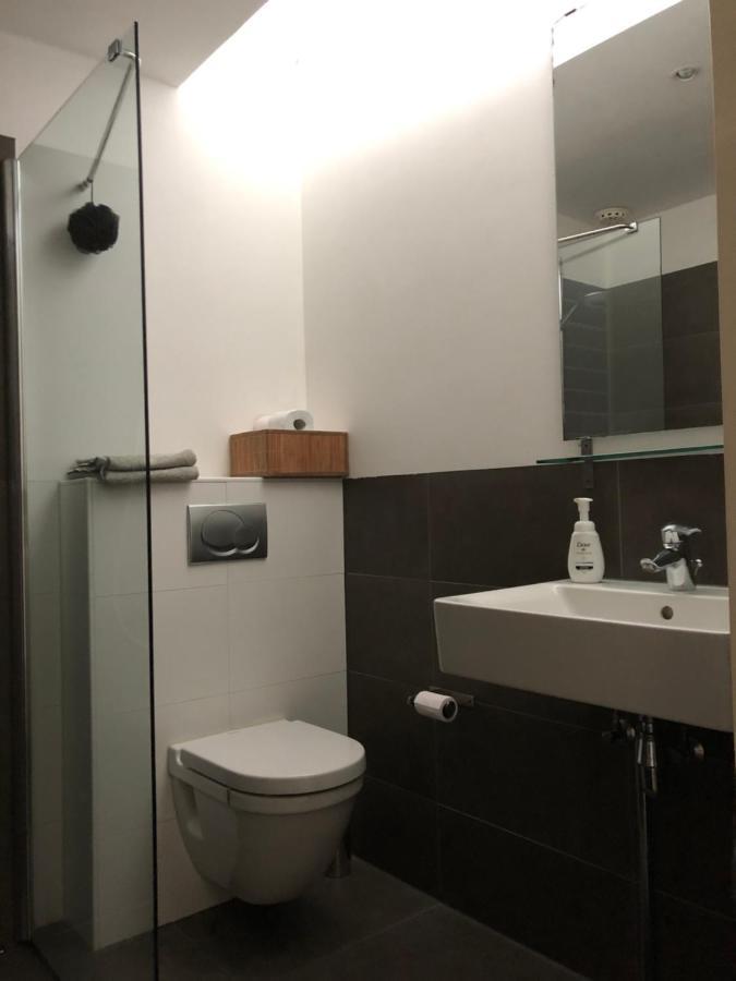 אמרספוט Modern Genieten In Oud Binnenstadspand מראה חיצוני תמונה